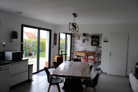 Cuisine et Salle de Jeux